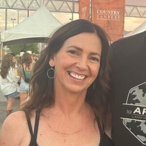 Meet your Posher, Marci